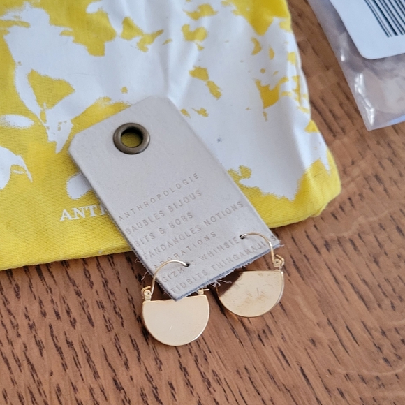 Anthropologie Modern Crescent Hoop earrings - Picture 6 of 6